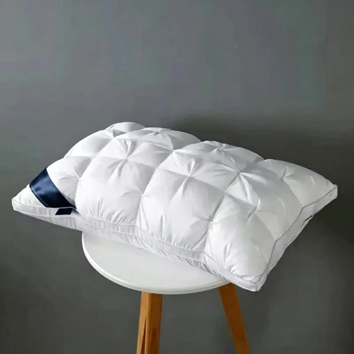 Premium Non Collapse Polyester Sleeping Pillow For Deep Comfortable Rest